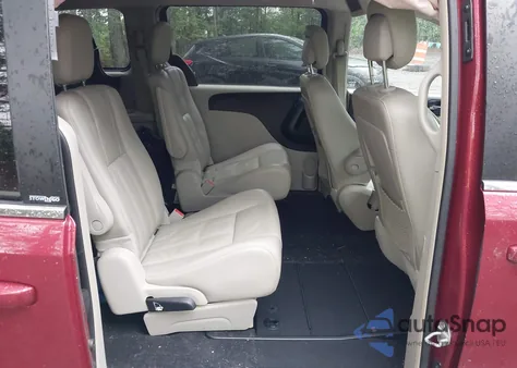 2013 Chrysler Town & Country Touring from USA, damaged, VIN 2C4RC1BG8DR793378